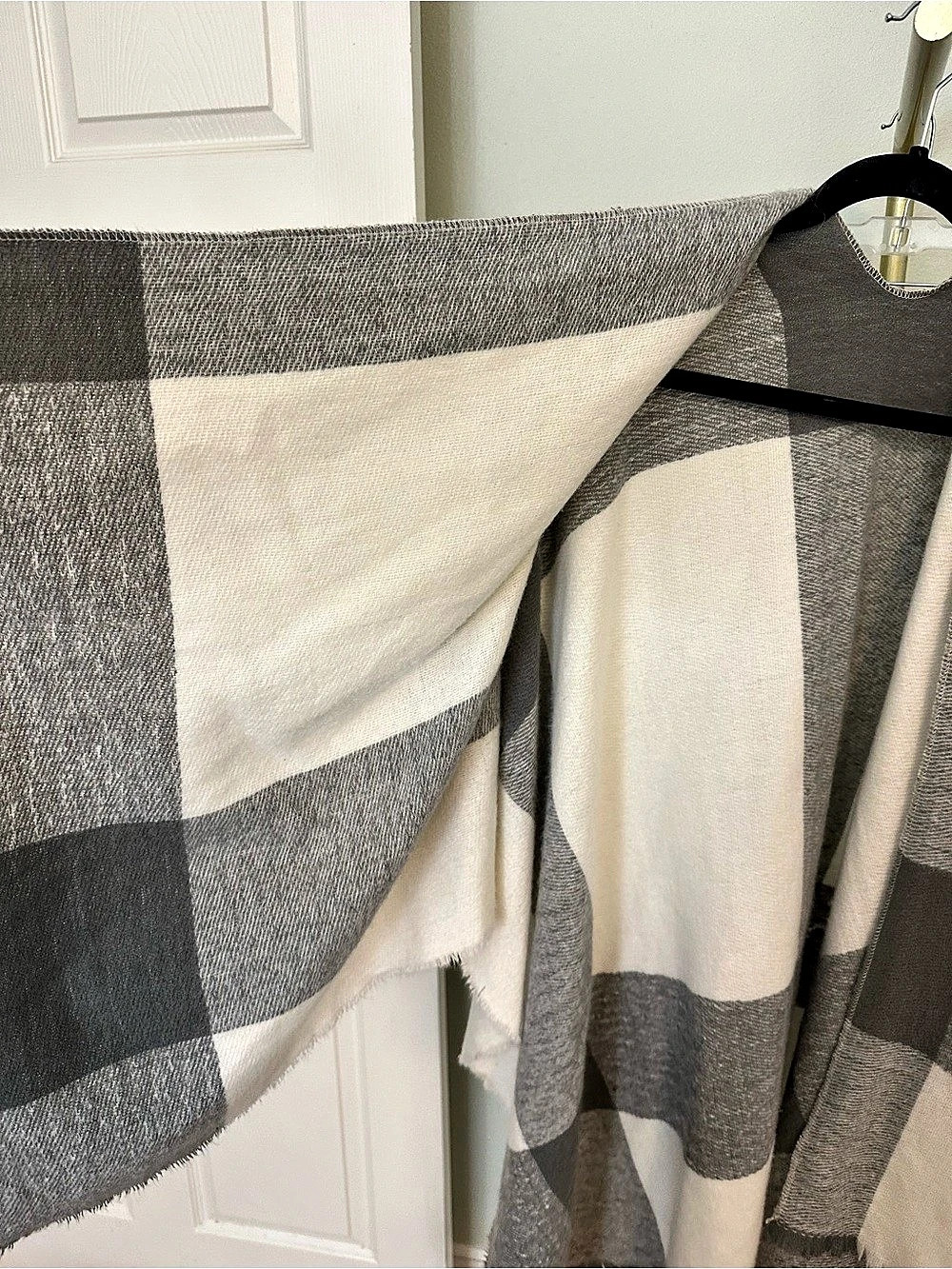Old Navy Plaid Fringe Poncho in Gray & White - Picture 6 of 7